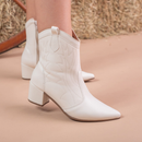 Bota Texana Feminina Bordada Western Bico Fino Salto Bloco Médio Boho